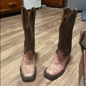 Pink Caiman Stetson boots